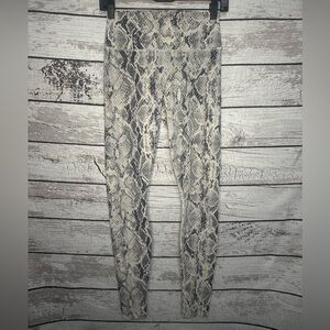 Alo Women's Size Small High-Waist Snakeskin Vapor Leggings